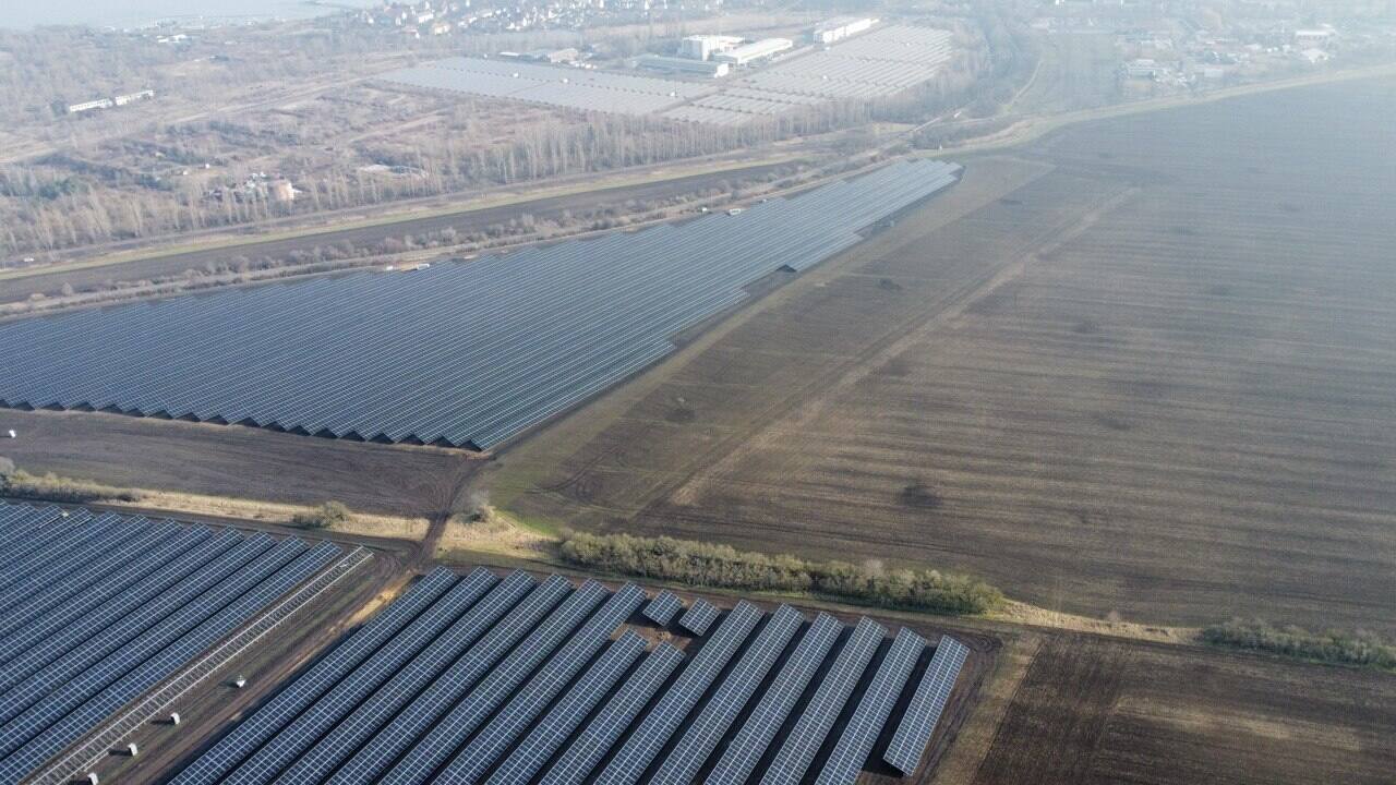 Ground-mounted solar power plant built by Neudorf Energy